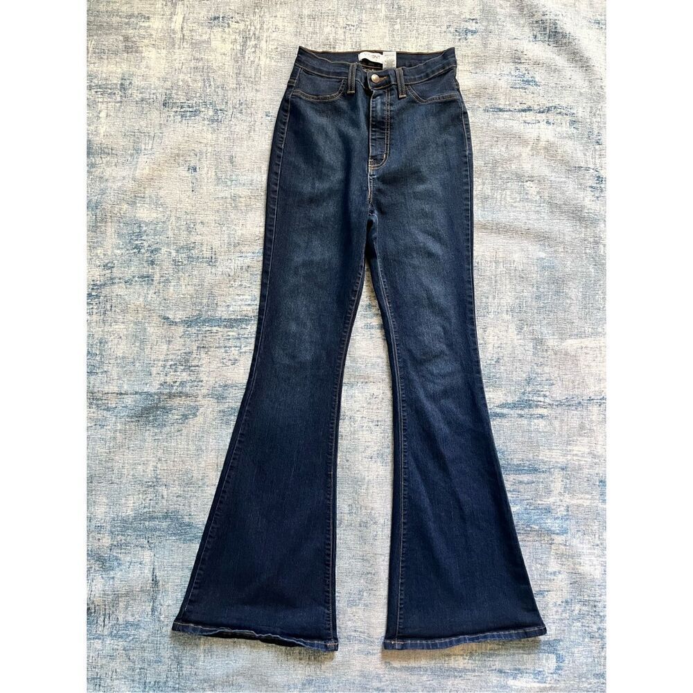 Vibrant MiU Dark Blue Wash Ultra High Rise Bell Flare Leg Jeans W28 / Junior's 9